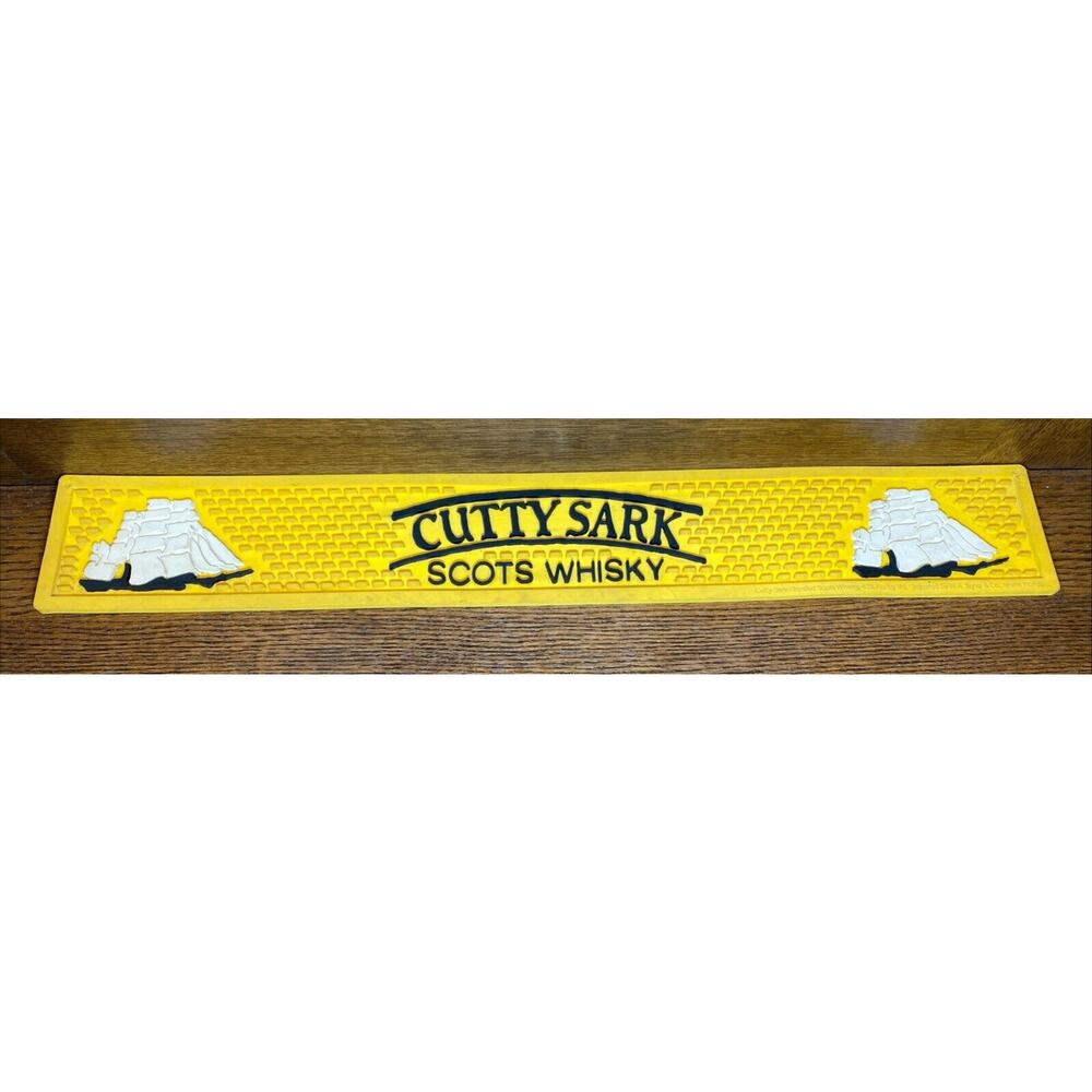 Vintage Cutty Sark Scot Whiskey Rubber Spill Mat Breweriana Sign Pub Tavern Bar